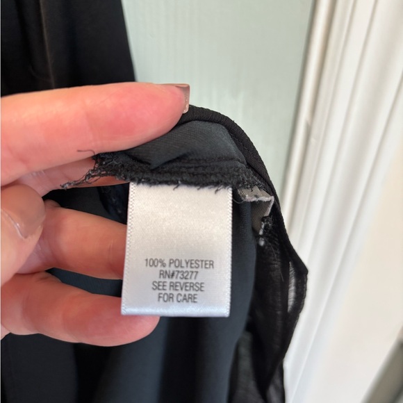 Simply Vera Vera Wang Black Sleeveless Tunic - Picture 5 of 5